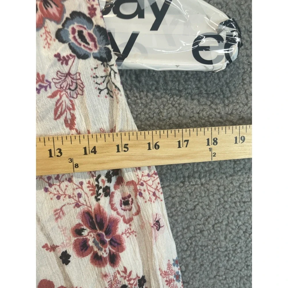 Gypsies & Moondust‎ Shirt Size Large White with Floral Design